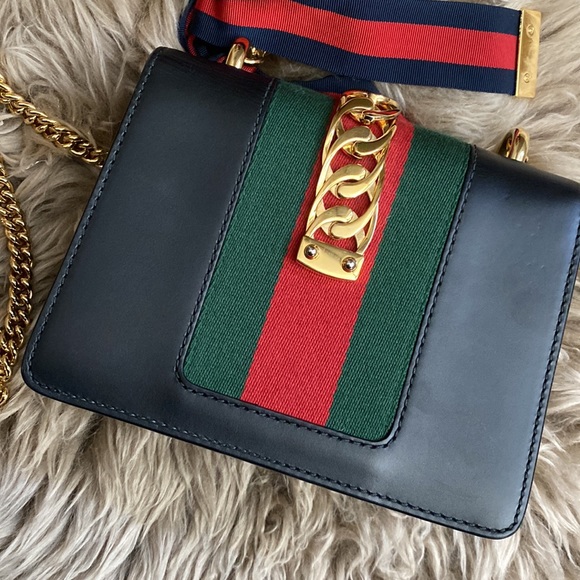 100% authentic Gucci Sylvie mini black - Picture 6 of 11